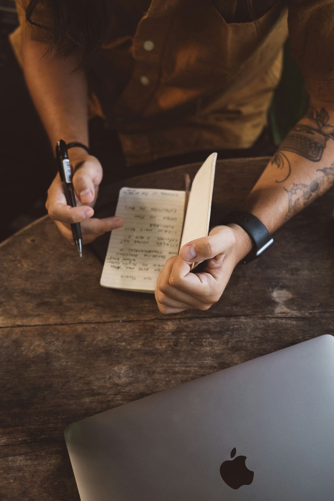 The Power of Pen: Why Successful Entrepreneurs Still Use Paper