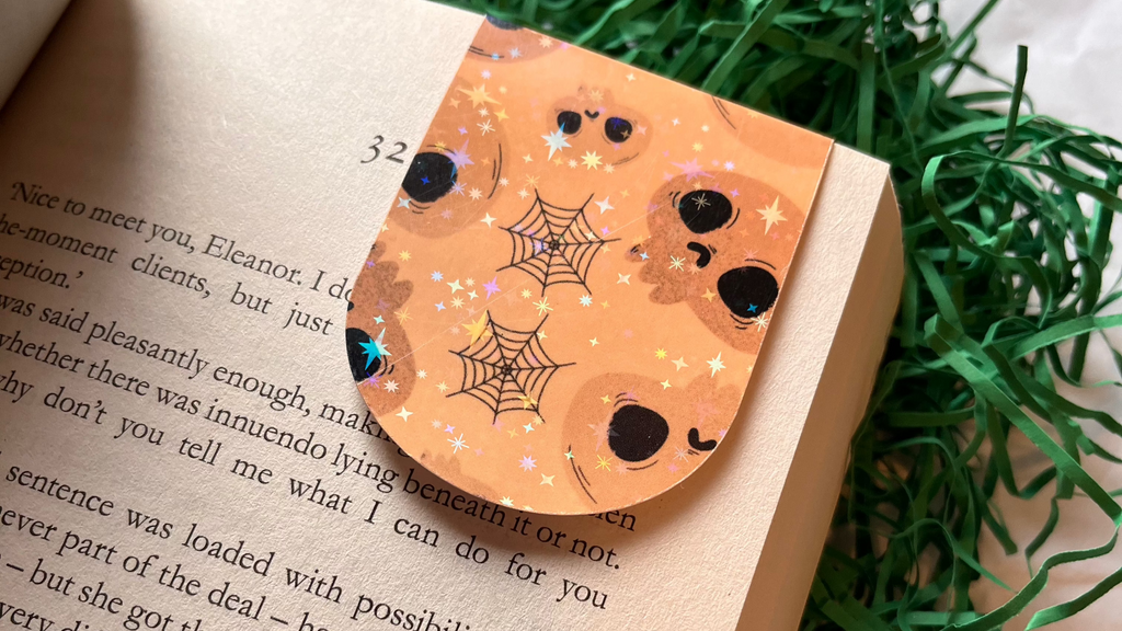 Beige Skulls magnetic bookmark