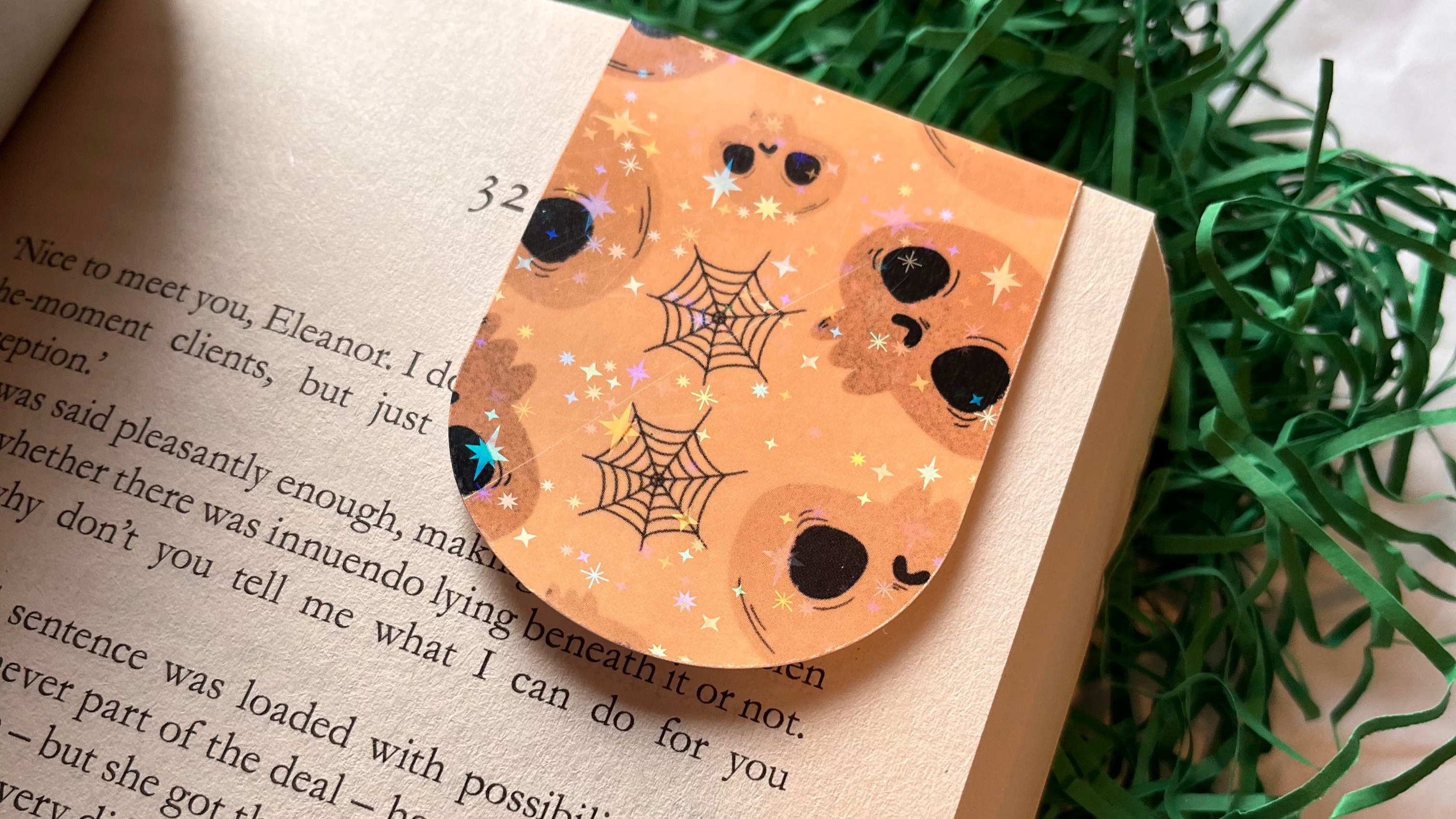 Beige Skulls magnetic bookmark